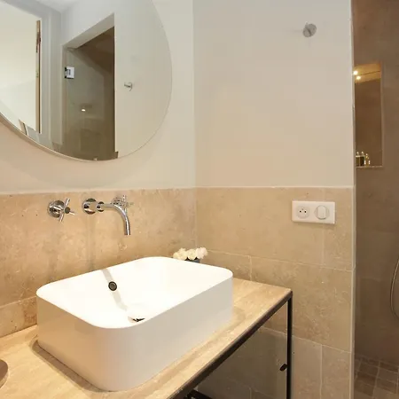 Superb In The Centre Of Villa Antibes